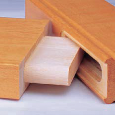 Cửa chớp Norman sử dụng phương pháp ghép mộng Cửa chớp Norman sử dụng phương pháp ghép mộng